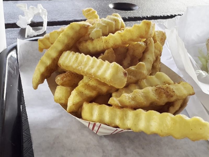 H & W Drive-In food